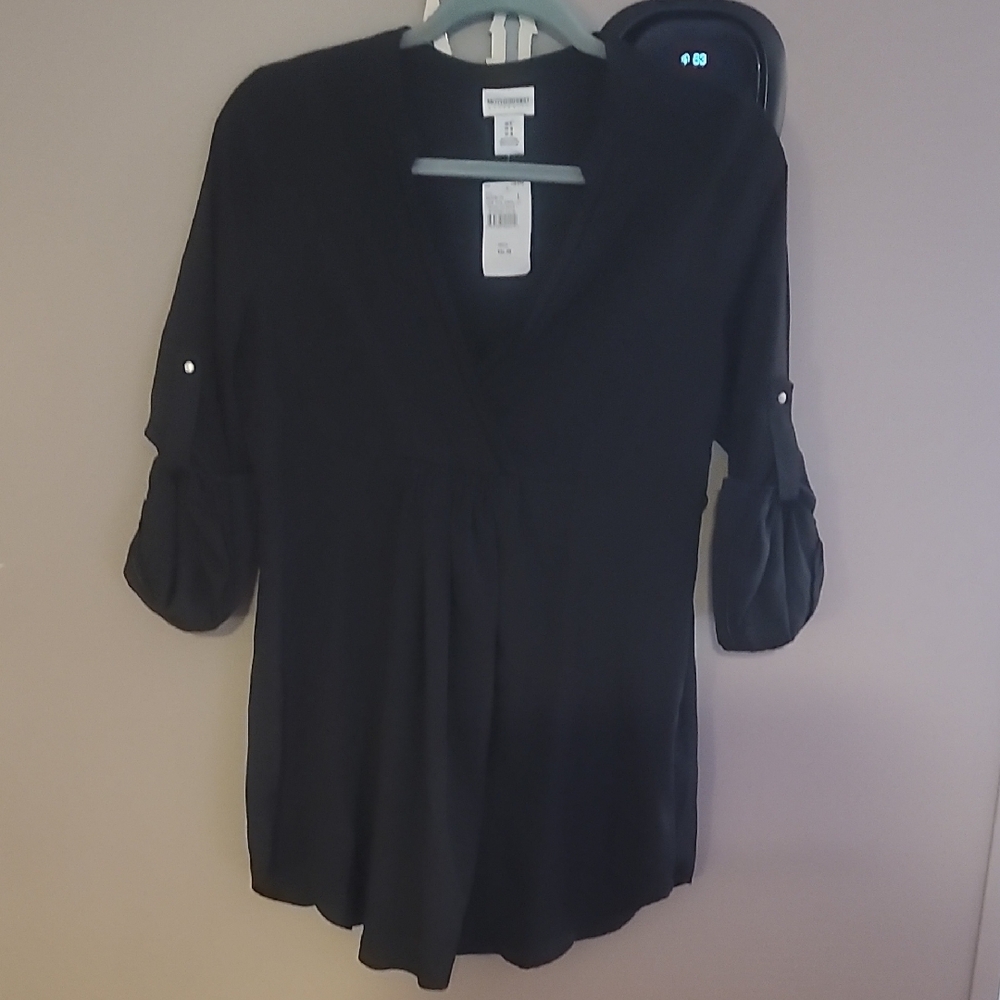 Black 3/4 Sleeve Blouse with V-Neck